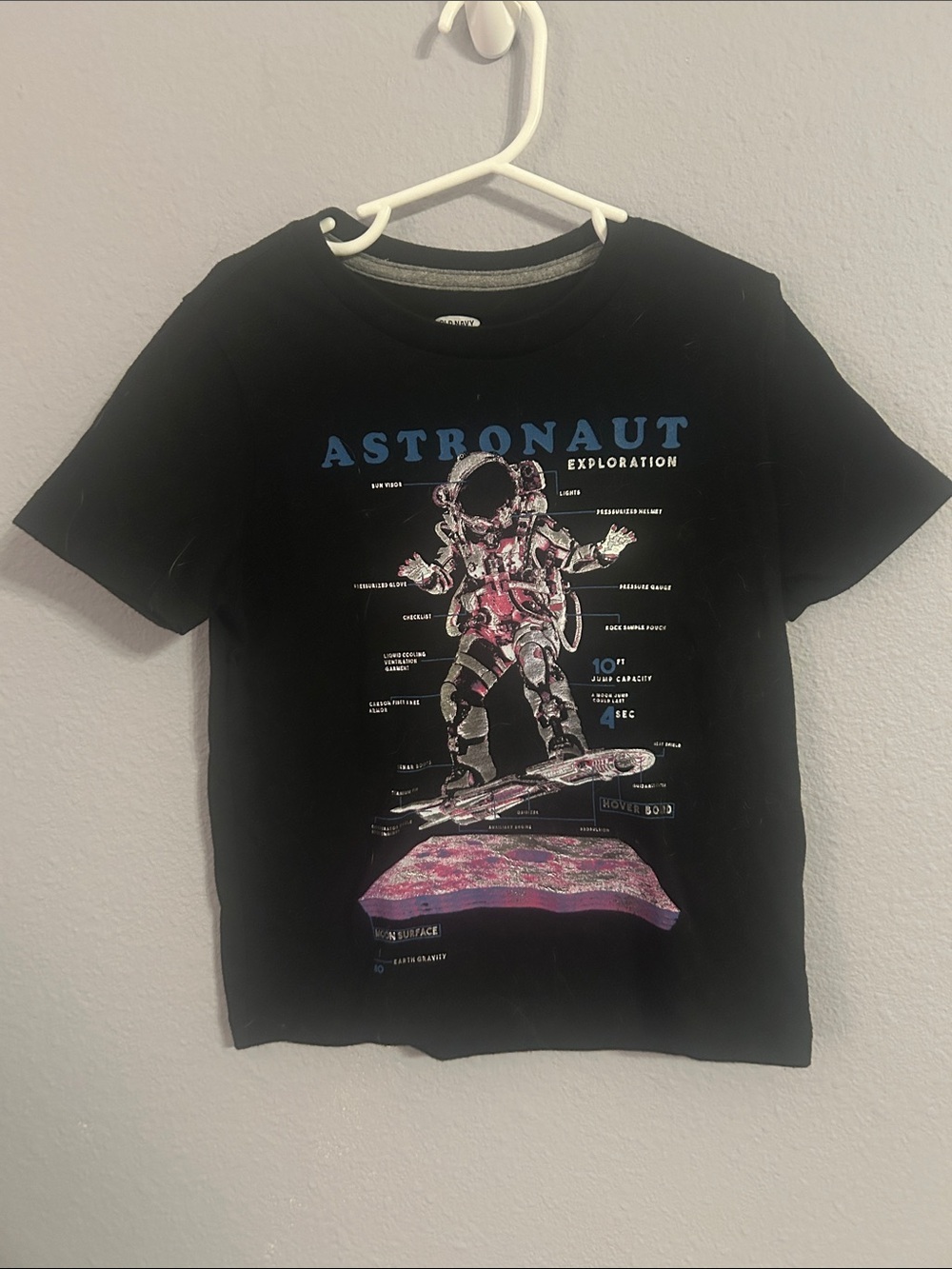 Old Navy Boy Black 'Astronaut Exploration' Kids Graphic Tee Size Extra Small (5)